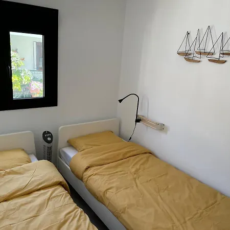 Apartament Modern 2 Bed Apartment, Private Roof Terrace With Jacuzzi - Centre - Casa De La Plaza