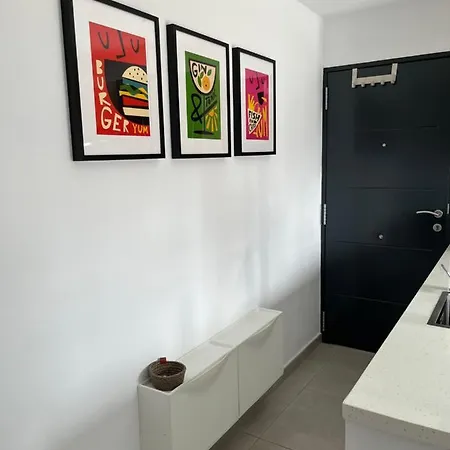 Apartament Modern 2 Bed Apartment, Private Roof Terrace With Jacuzzi - Centre - Casa De La Plaza *
